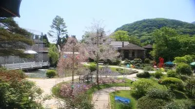 箱根ガラスの森美術館